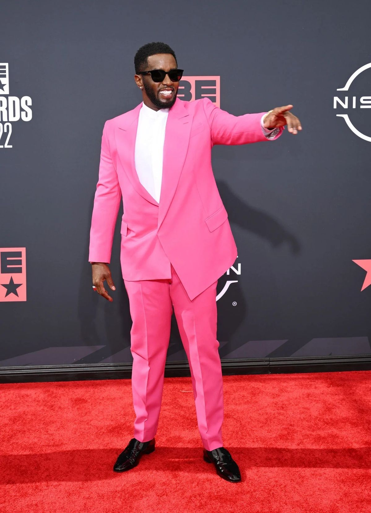 Diddy in pink suit
